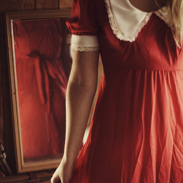 mirror, mirror by aimeelikestotakepics via DeviantArt.com